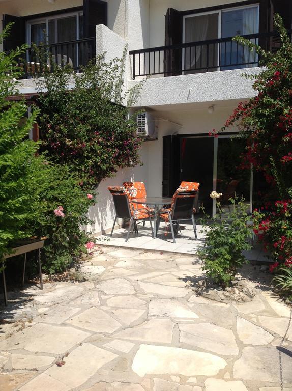Villa Paphos Townhouse Exterior foto